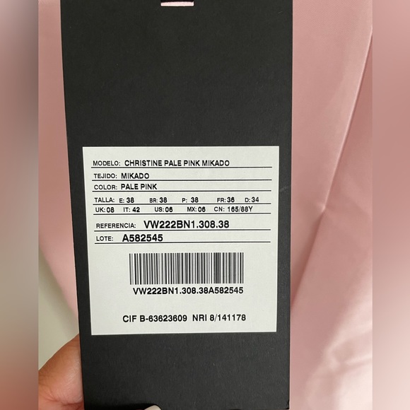 Vera Wang Bride Christine satin,  waist cut-outs gown, pale pink - Picture 12 of 16